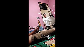 ibu kos tidur